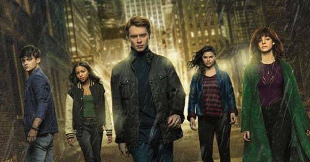 Gotham Knights apresenta filho de Bruce Wayne em primeiro trailer