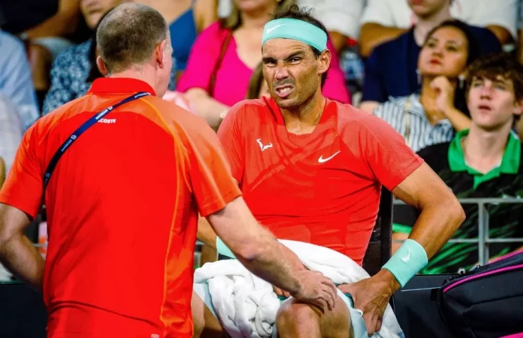 Rafael Nadal sente lesão e desiste de Indian Wells